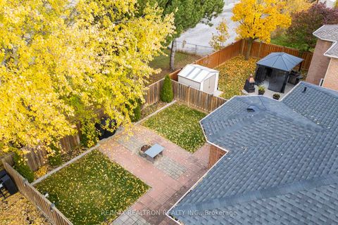 Photo 45 at 42 Butterfield Crescent, Maple, Vaughan