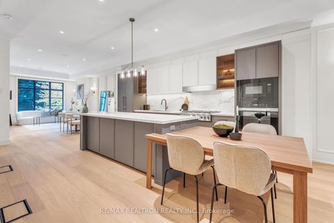 Photo 10 at 105 Rumsey Road, Leaside, Toronto