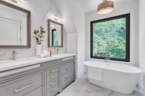 Photo 20 at 105 Rumsey Road, Leaside, Toronto