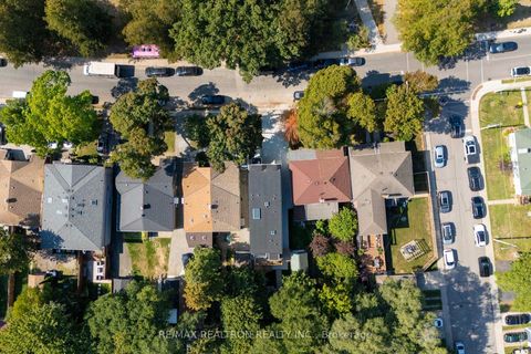 Photo 42 at 105 Rumsey Road, Leaside, Toronto