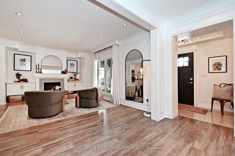 Photo 5 at 82 Centre Street, Aurora Village, Aurora