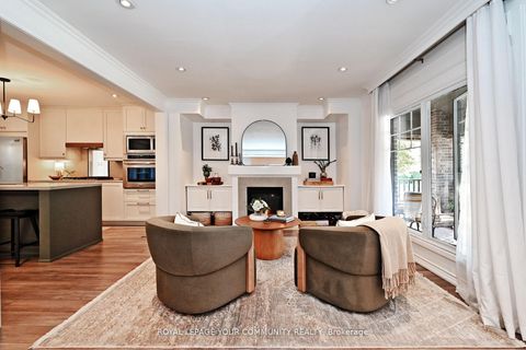 Photo 6 at 82 Centre Street, Aurora Village, Aurora