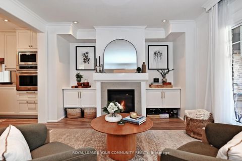 Photo 7 at 82 Centre Street, Aurora Village, Aurora