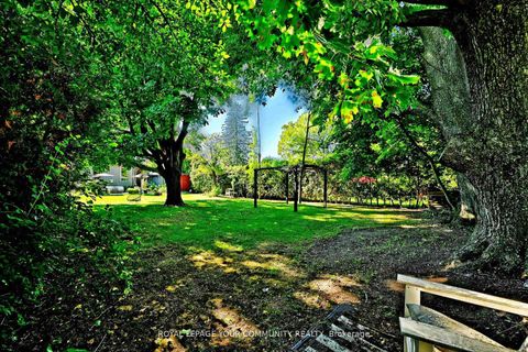 Photo 40 at 82 Centre Street, Aurora Village, Aurora