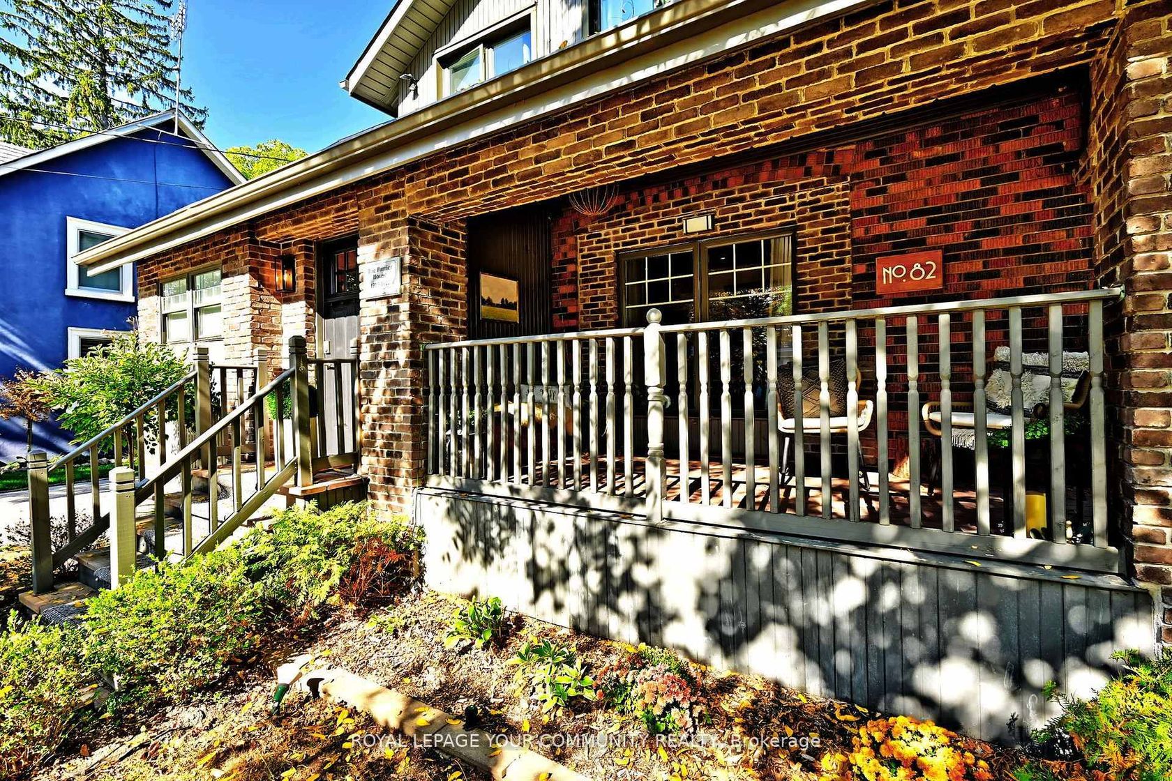 82 Centre Street, Aurora Village, Aurora 