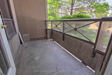 Photo 20 at 115 - 9225 Jane Street, Maple, Vaughan
