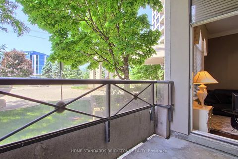 Photo 21 at 115 - 9225 Jane Street, Maple, Vaughan