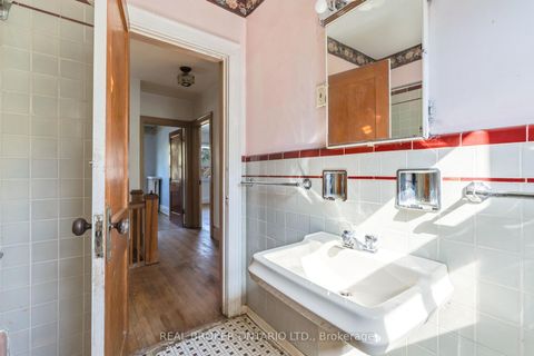 Photo 18 at 19 Lessard Avenue, Lambton Baby Point, Toronto