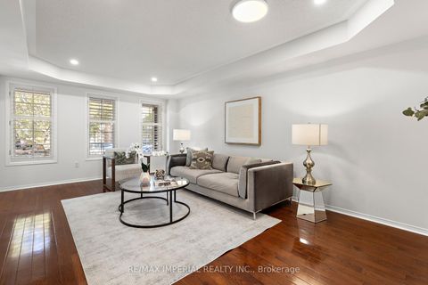 Photo 7 at 94 Littlewood Drive, RO River Oaks, Oakville