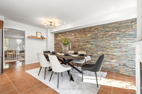 Photo 13 at 94 Littlewood Drive, RO River Oaks, Oakville