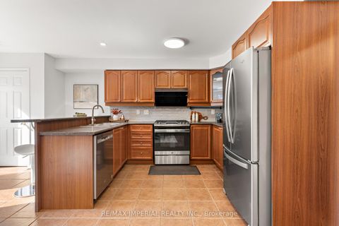 Photo 14 at 94 Littlewood Drive, RO River Oaks, Oakville