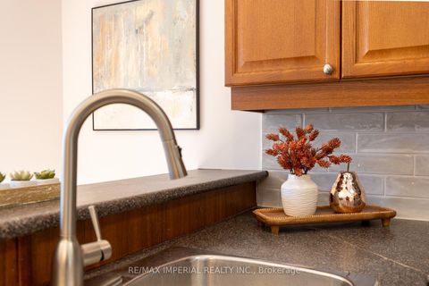 Photo 17 at 94 Littlewood Drive, RO River Oaks, Oakville