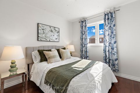 Photo 19 at 94 Littlewood Drive, RO River Oaks, Oakville