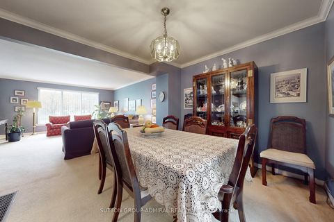 Photo 8 at 3 Regatta Crescent, Newtonbrook West, Toronto