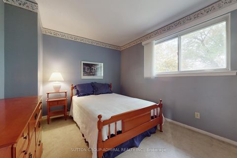 Photo 18 at 3 Regatta Crescent, Newtonbrook West, Toronto