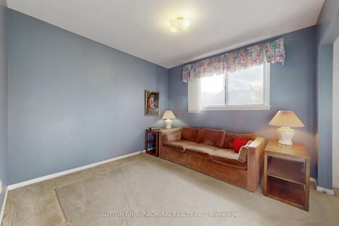 Photo 22 at 3 Regatta Crescent, Newtonbrook West, Toronto