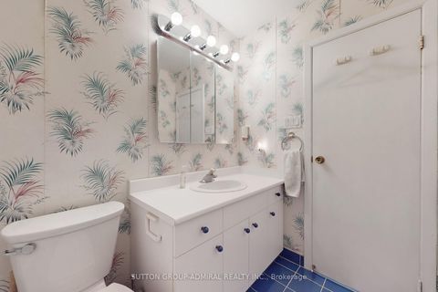 Photo 25 at 3 Regatta Crescent, Newtonbrook West, Toronto