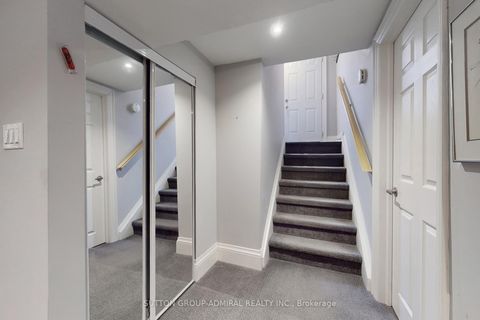 Photo 26 at 3 Regatta Crescent, Newtonbrook West, Toronto