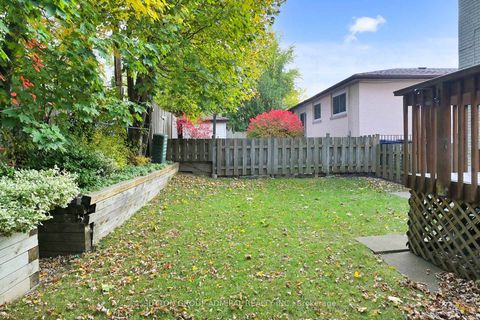 Photo 38 at 3 Regatta Crescent, Newtonbrook West, Toronto