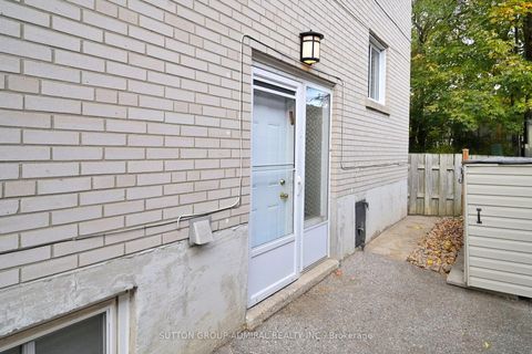 Photo 45 at 3 Regatta Crescent, Newtonbrook West, Toronto