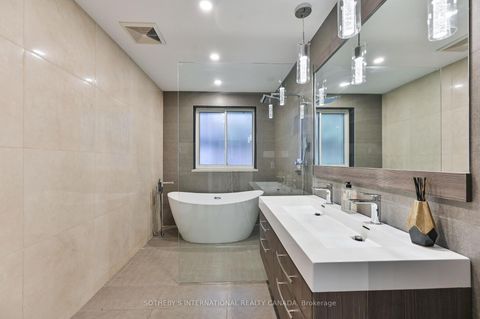 Photo 15 at 130 Monsheen Drive, East Woodbridge, Vaughan