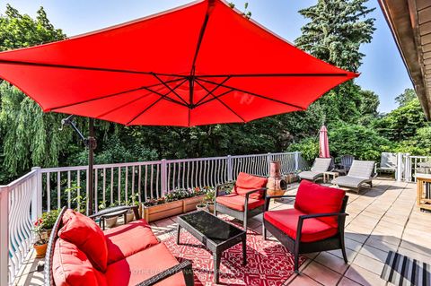 Photo 21 at 130 Monsheen Drive, East Woodbridge, Vaughan