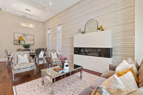 Photo 5 at 57 Wedgewood Drive, Newtonbrook East, Toronto