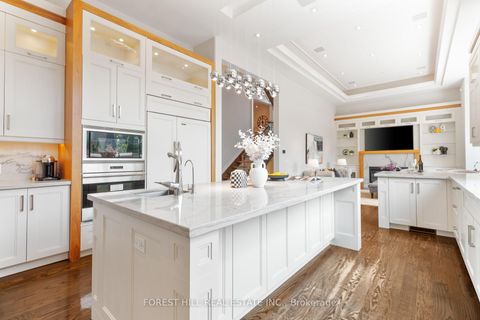 Photo 11 at 57 Wedgewood Drive, Newtonbrook East, Toronto