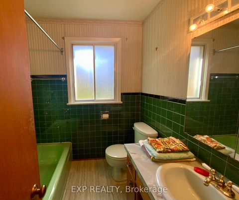 Photo 7 at 69 Edgar Avenue, South Richvale, Richmond Hill