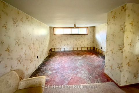 Photo 10 at 69 Edgar Avenue, South Richvale, Richmond Hill