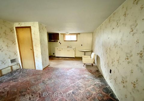 Photo 11 at 69 Edgar Avenue, South Richvale, Richmond Hill