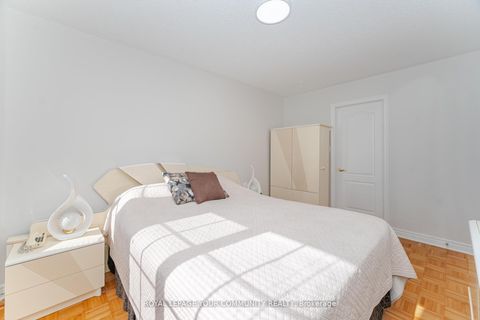 Photo 22 at 264 America Avenue, Vellore Village, Vaughan