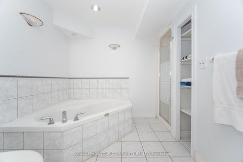 Photo 29 at 264 America Avenue, Vellore Village, Vaughan