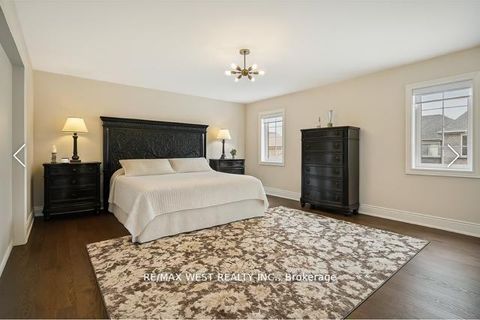 Photo 13 at 39 Condor Way, Kleinburg, Vaughan