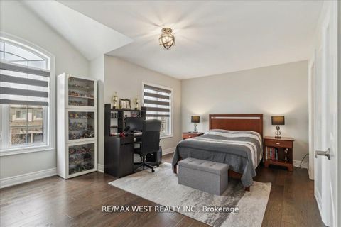 Photo 21 at 39 Condor Way, Kleinburg, Vaughan