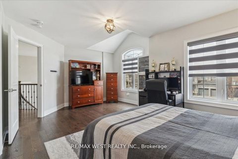 Photo 22 at 39 Condor Way, Kleinburg, Vaughan