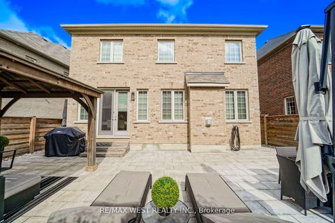 Photo 28 at 39 Condor Way, Kleinburg, Vaughan