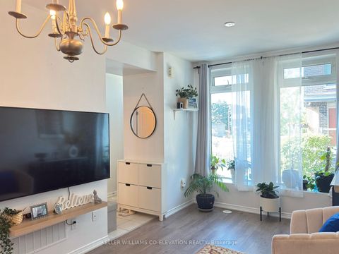 Photo 5 at 112 - 11 Applewood Lane, Etobicoke West Mall, Toronto