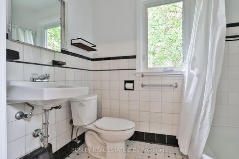 Photo 14 at 17 Fairholme Avenue, Lawrence, Toronto