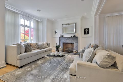 Photo 3 at 6 Esgore Drive, Nortown, Toronto