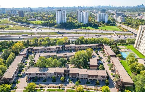 Photo 41 at 10 Village Green Way, Henry Farm, Toronto