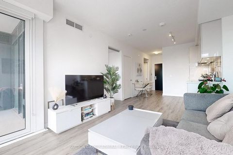 Photo 4 at 1412 - 158 Front Street E, Moss Park, Toronto