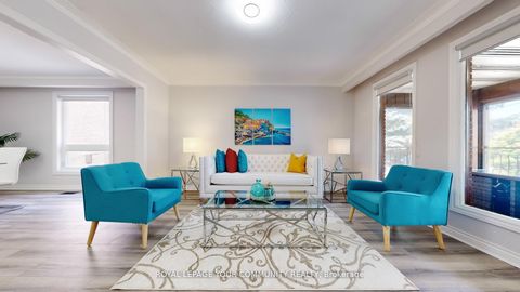 Photo 2 at 731 Glencairn Avenue, Lawrence, Toronto