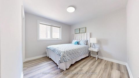 Photo 19 at 731 Glencairn Avenue, Lawrence, Toronto