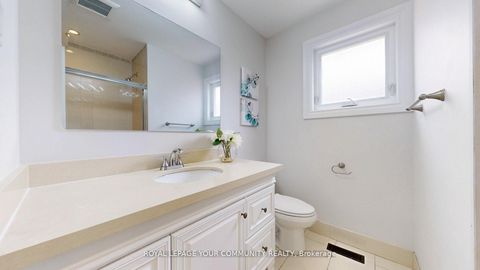 Photo 23 at 731 Glencairn Avenue, Lawrence, Toronto