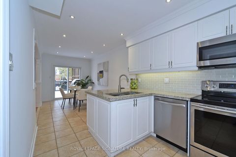 Photo 14 at 257 Deepsprings Crescent, Vellore Village, Vaughan