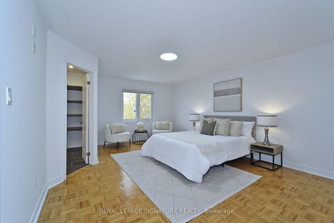 Photo 16 at 257 Deepsprings Crescent, Vellore Village, Vaughan