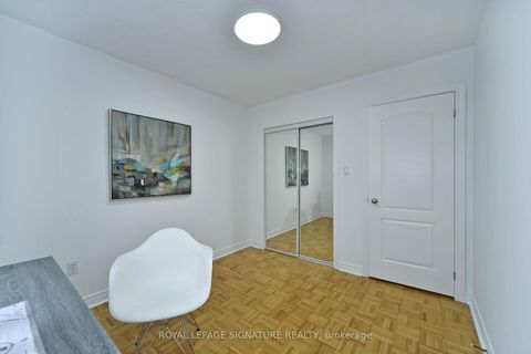 Photo 23 at 257 Deepsprings Crescent, Vellore Village, Vaughan