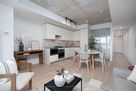 Photo 6 at 515 - 2720 Dundas Street W, Junction Area, Toronto