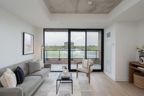 Photo 7 at 515 - 2720 Dundas Street W, Junction Area, Toronto